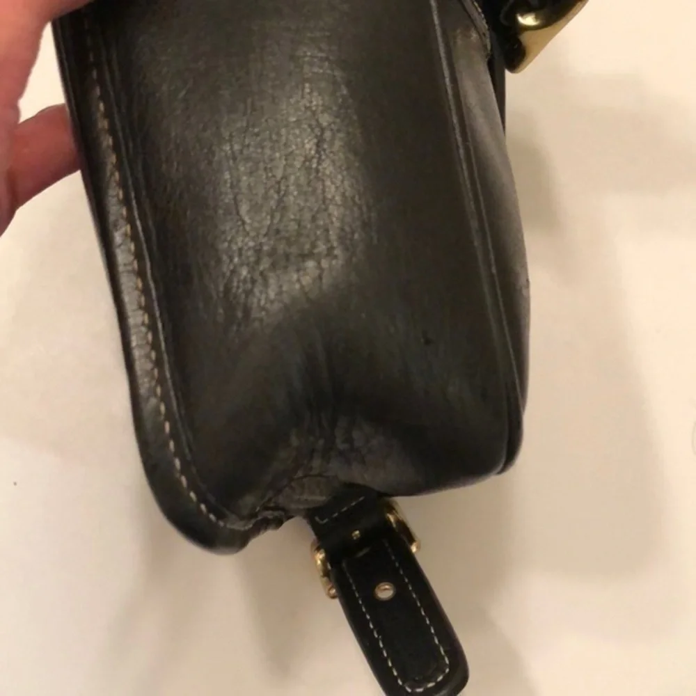 Coach ultra rare vintage Y2K mini black leather soho flap bag 9127